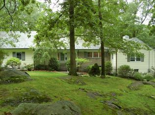 14 Woodlands Rd, Harrison, NY 10528