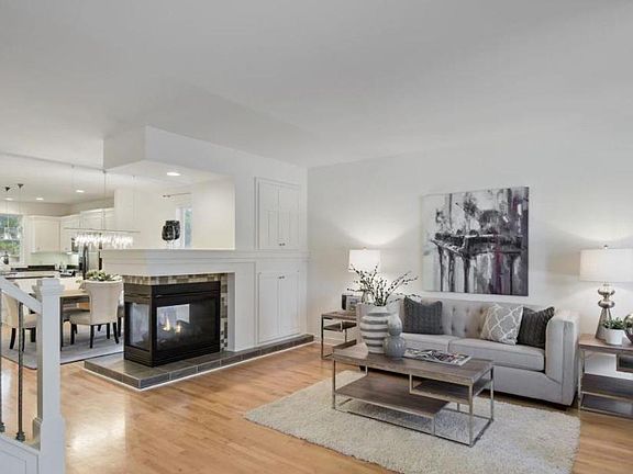 Living room w/ gas fireplace