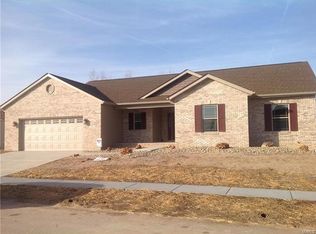 419 Sammy Ln, Caseyville, IL 62232
