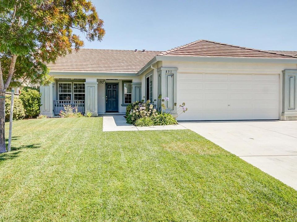 1st image of 831 Summer Dr
