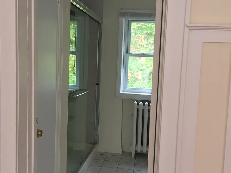 24 Franklin Pl #C2 — Photo 30