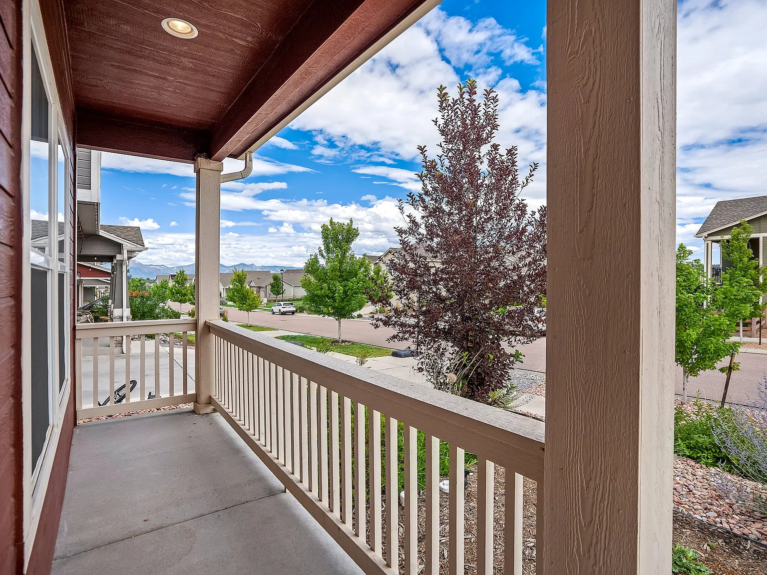 3 bed, 2707 sqft, $2,700 — Photo 3