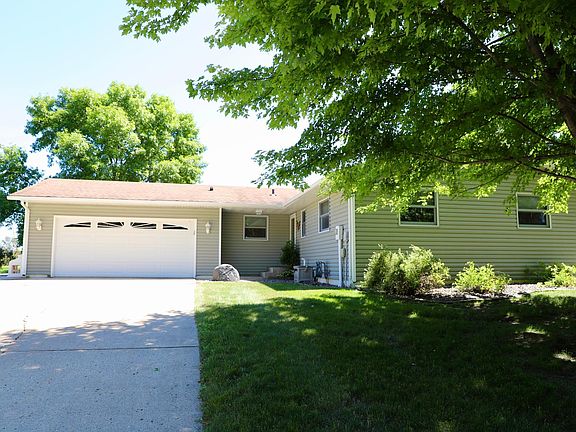 3rd image of 1803 McKinley Dr