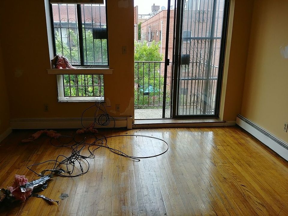 2nd image of 5207 90th St #3