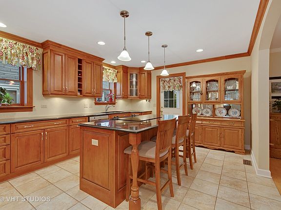 5th image of 4716 N Melvina Ave