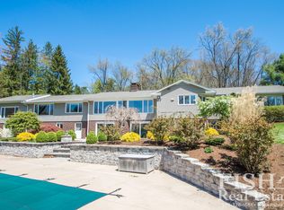 30 Woodside Dr, Montoursville, PA 17754