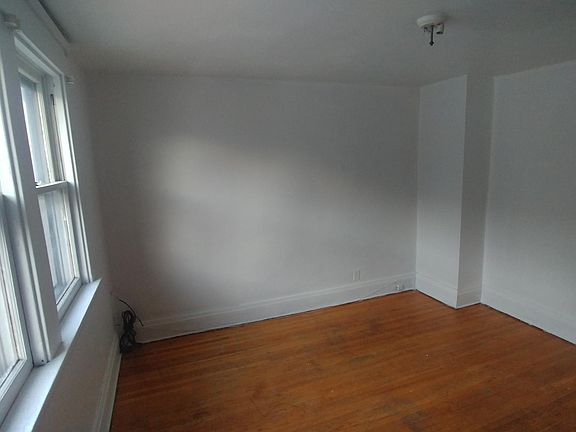3rd image of 97 Arden Ave #2
