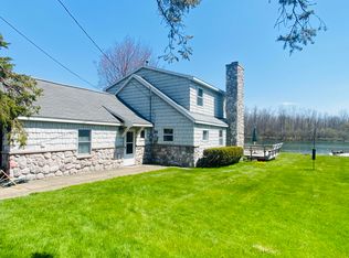 1937 Riverside Dr, Sault Sainte Marie, MI 49783