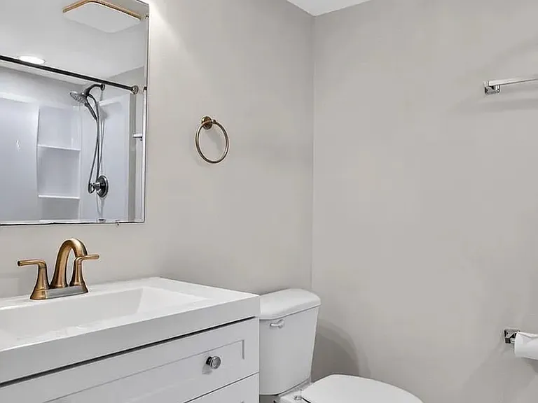 9507 Saluda Ct — Photo 24