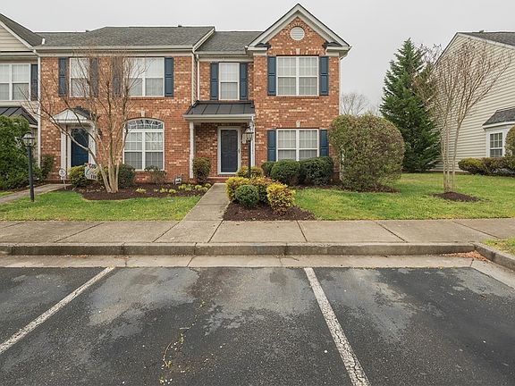 5th image of 4008 Dominion Townes Cir
