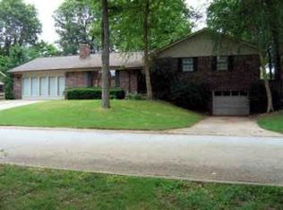 1802 W Cambridge Dr, Harrison, AR 72601