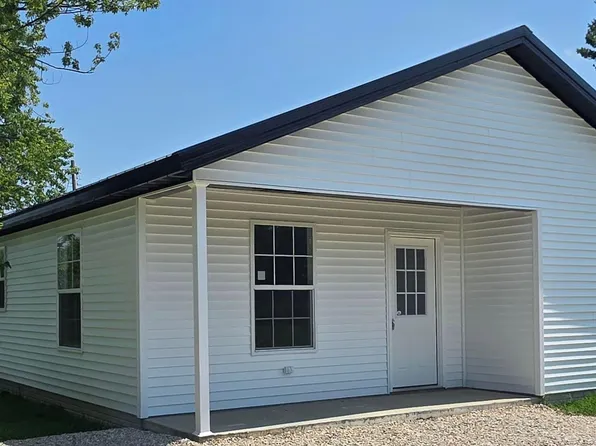 703 S Durbin St, Bicknell, IN 47512