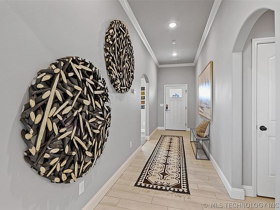 2nd image of 10808 S 274th Ave E