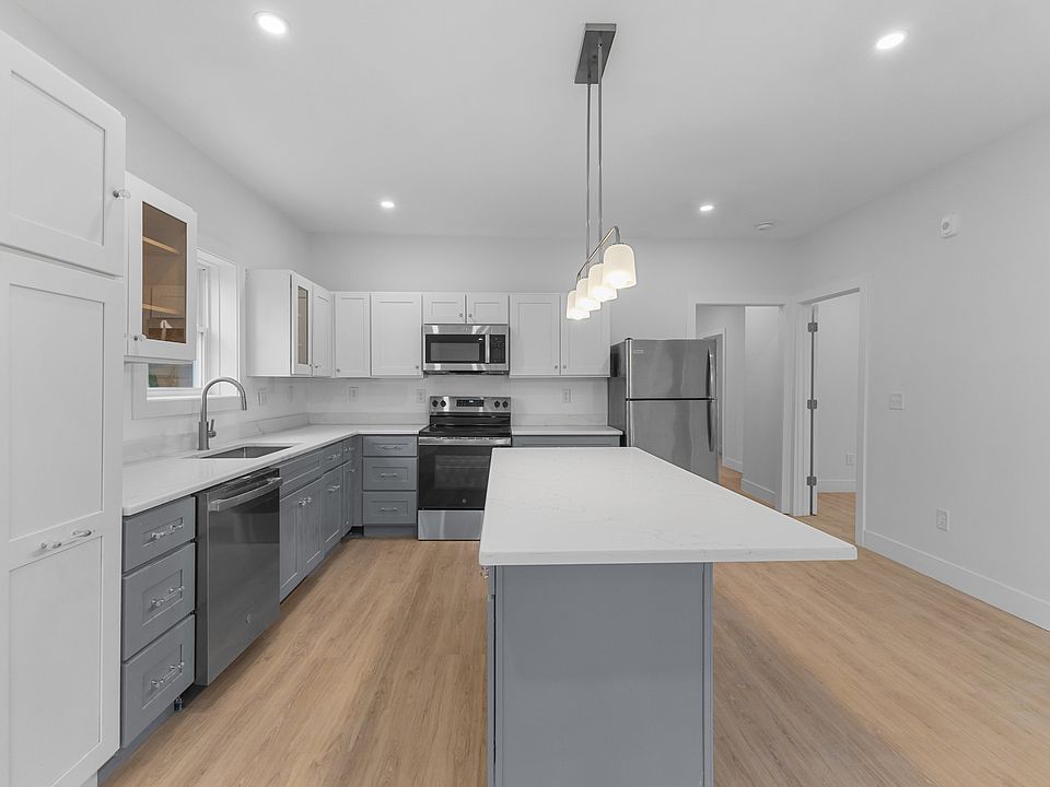 1st image of 149 Providence St APT 2