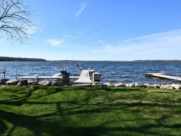 10509 Point Pleasant Rd, Chisago City, MN 55013