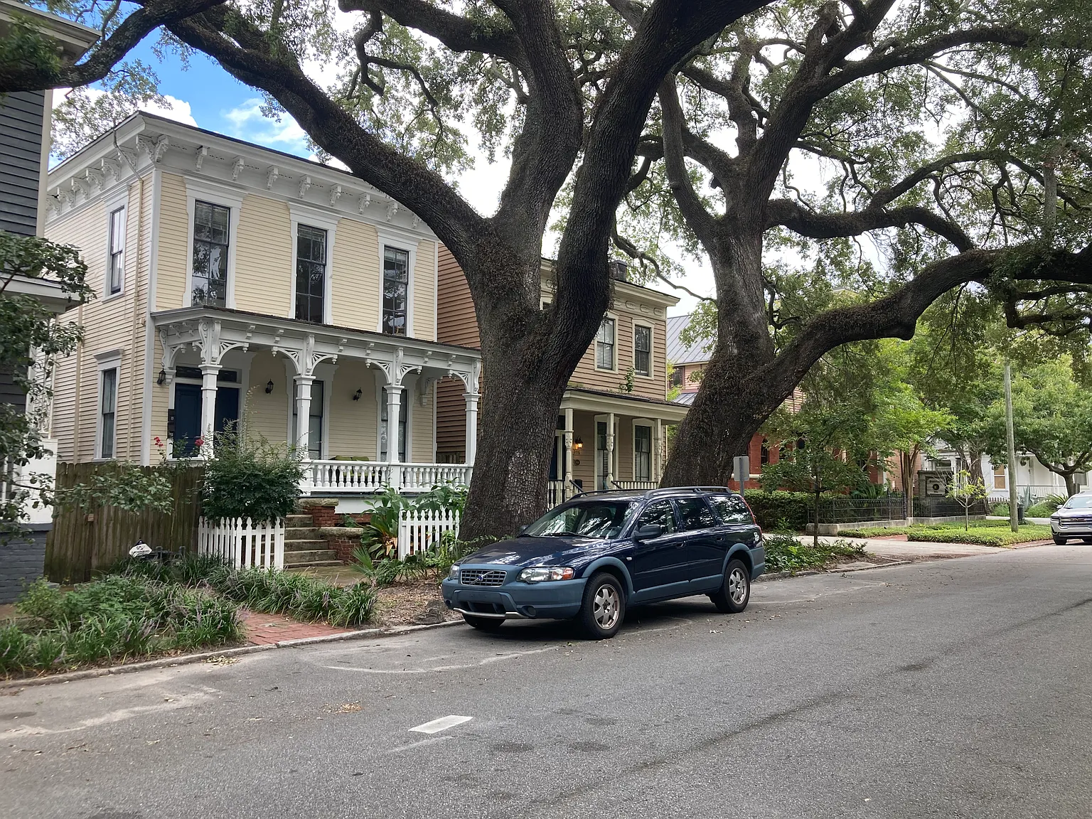 2 bed, 1300 sqft, $2,800 — Photo 1