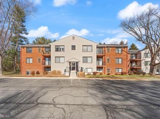 Country Club Green Condo, Leesburg, VA 20175