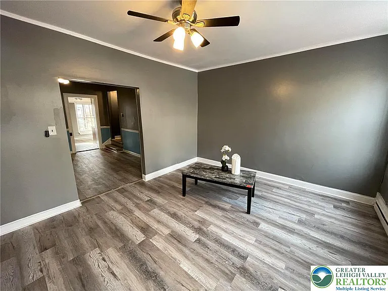 944 W Gordon St — Photo 9