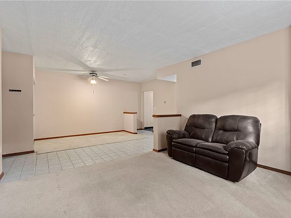 4th image of 420 S Aiken Ave APT 2