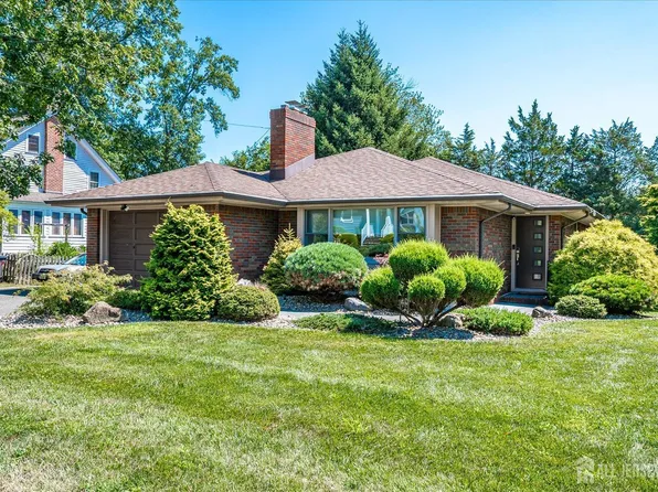 22 Homer Pl, Metuchen, NJ 08840