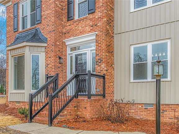 3rd image of 1801 Tradd Ct