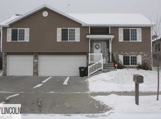 2049 N 88th St, Lincoln, NE 68505