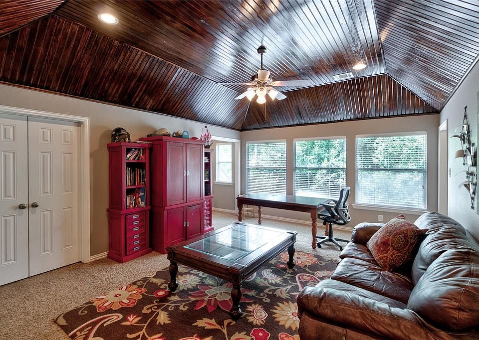1st image of 11806 Bandera Creek Ln