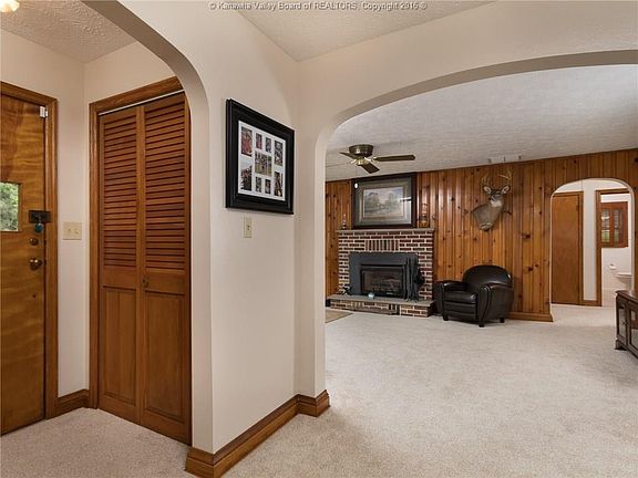 2nd image of 2312 Casbuck Ln
