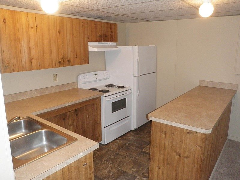 2nd image of 1028 Charlo St #1/2