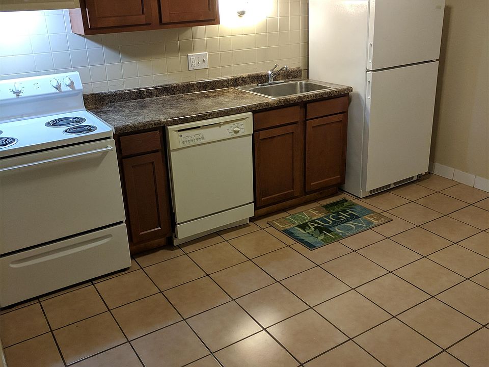 1st image of 2050 Yale Ave APT 32