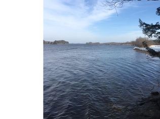 49 Hollis Ln, Brunswick, ME 04011