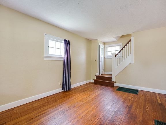 3rd image of 2119 Shroyer Rd