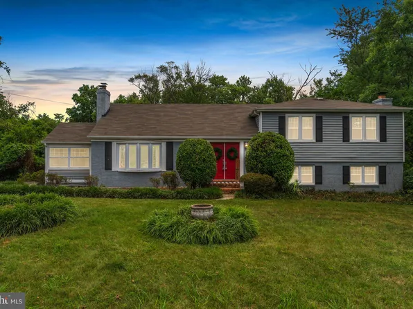 6540 Montrose St, Alexandria, VA 22312