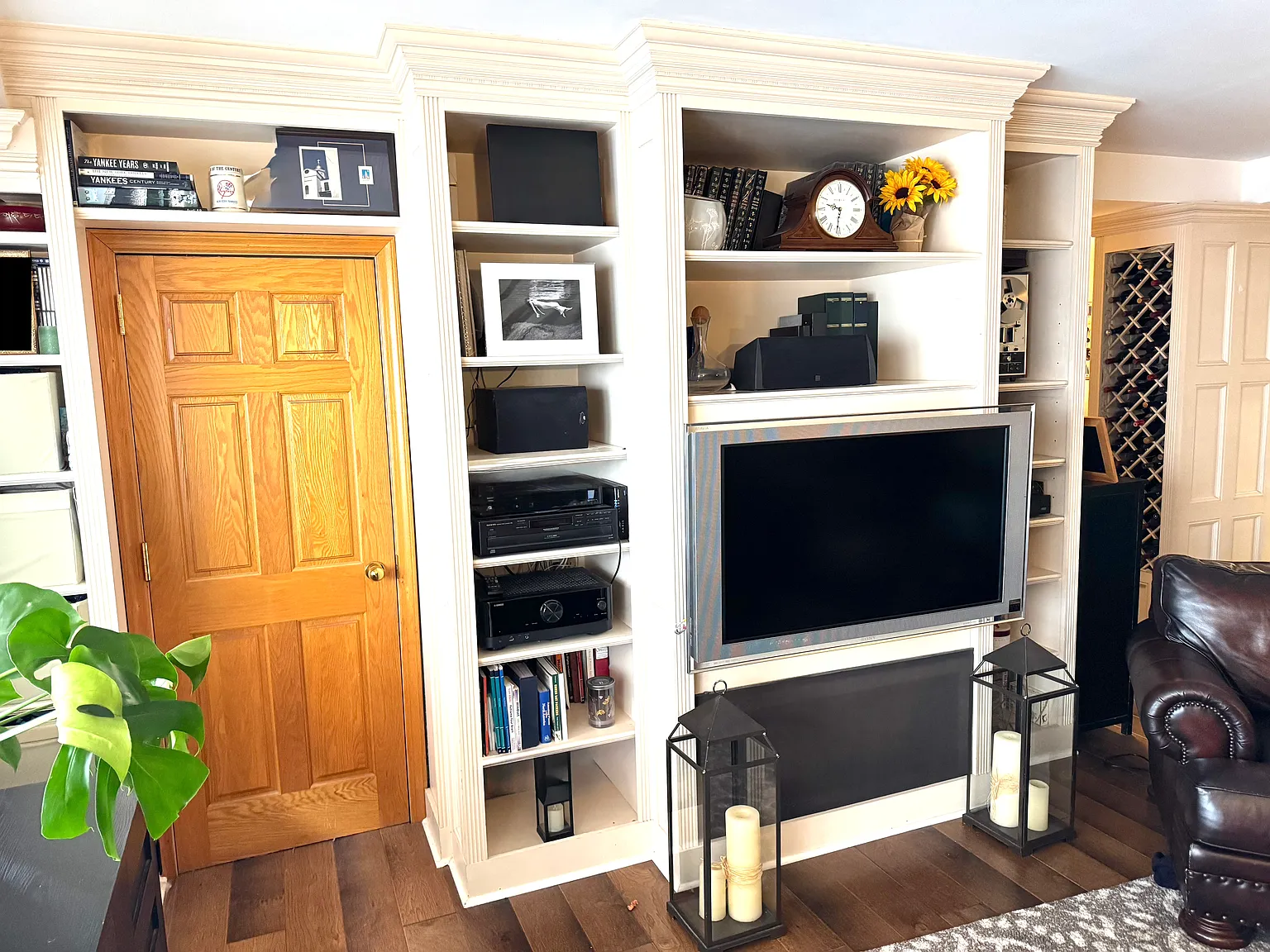 2 bed, 1235 sqft, $6,350 — Photo 2