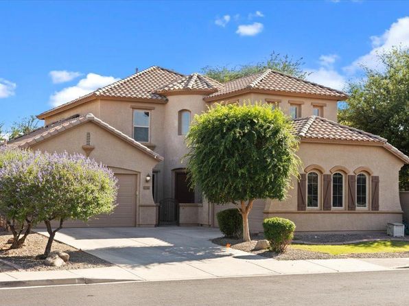 2771 E Wisteria Dr