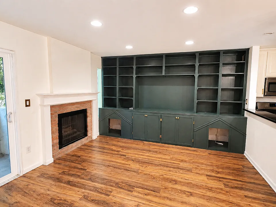 5255 Bellingham Ave #109