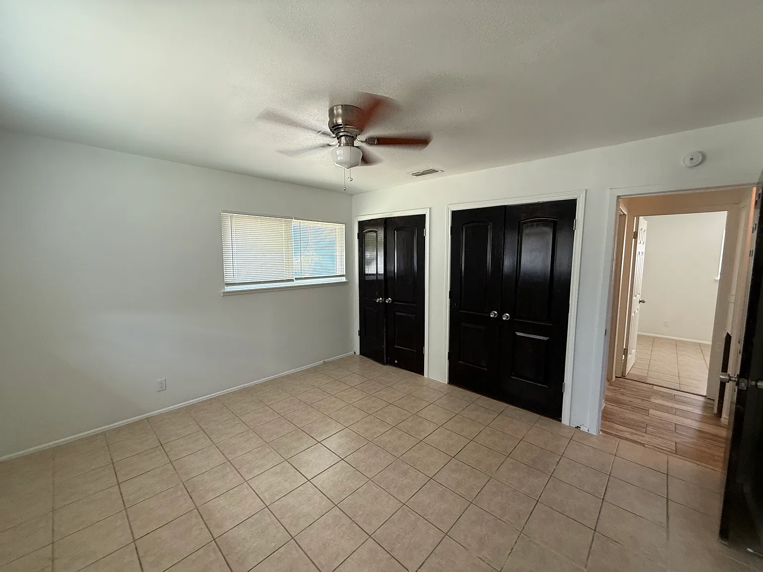 4 bed, 1.5 bath, 1288 sqft, $1,750 — Photo 3