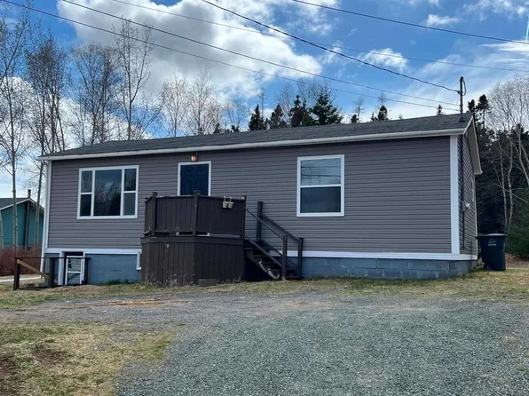 33 Forest Road, Clarenville, NL A5A4G8