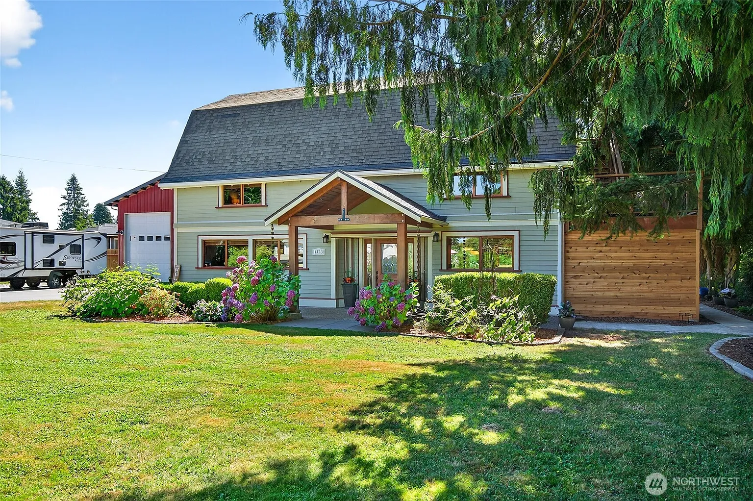 1333 W Smith Road photo 1