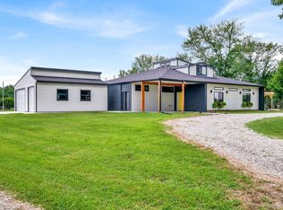 235 NW 82nd St, Topeka, KS 66617