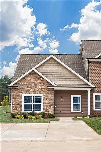 1st image of 17A Belle Chase Way NE