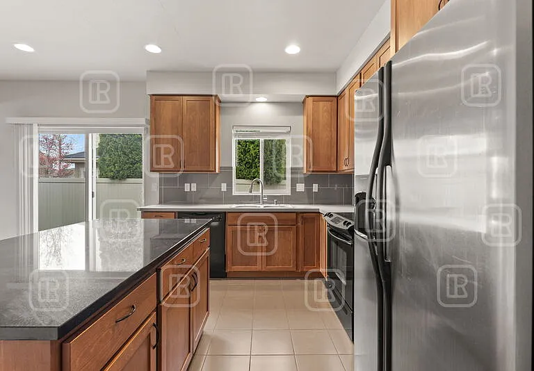 1840 N Willamette Rd — Photo 11