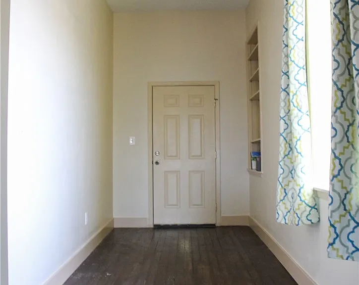 100 E Buck St #B — Photo 18