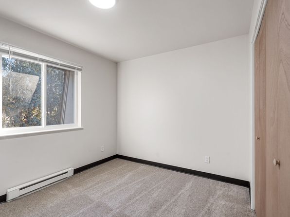 Main Street Apartments, 260 N Main St, Walworth, WI 53184