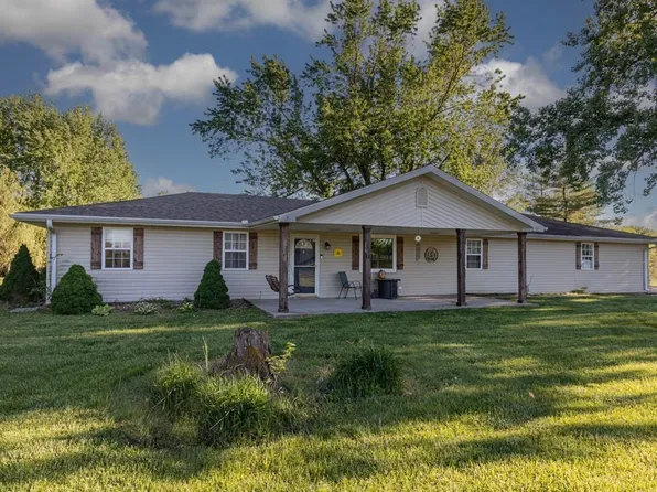 27648 Smasal Rd, Sedalia, MO 65301