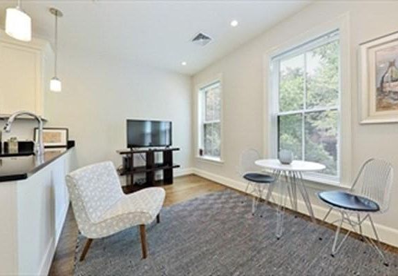 5th image of 137 W Concord St #3