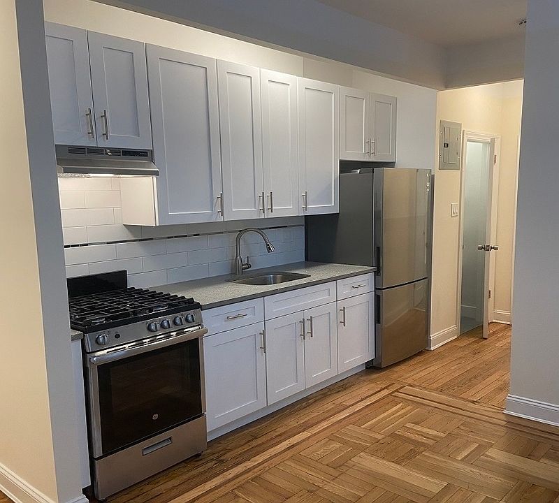 1st image of 41-42 42nd St #4R