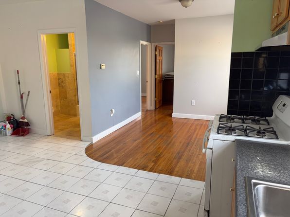 (undisclosed Address)