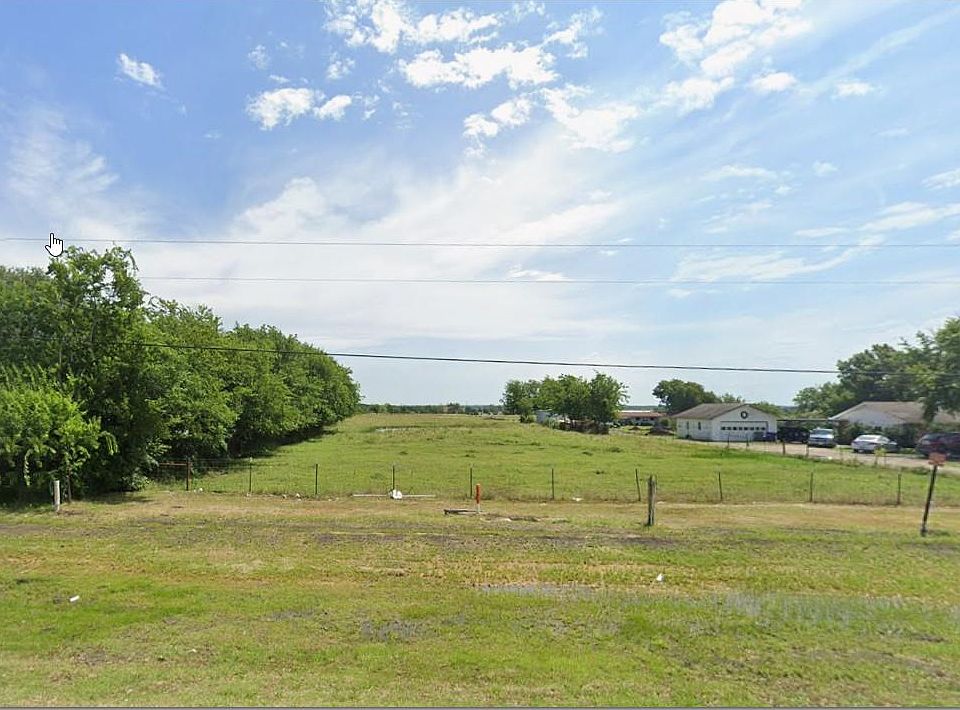 2nd image of 1509 N State Highway 205