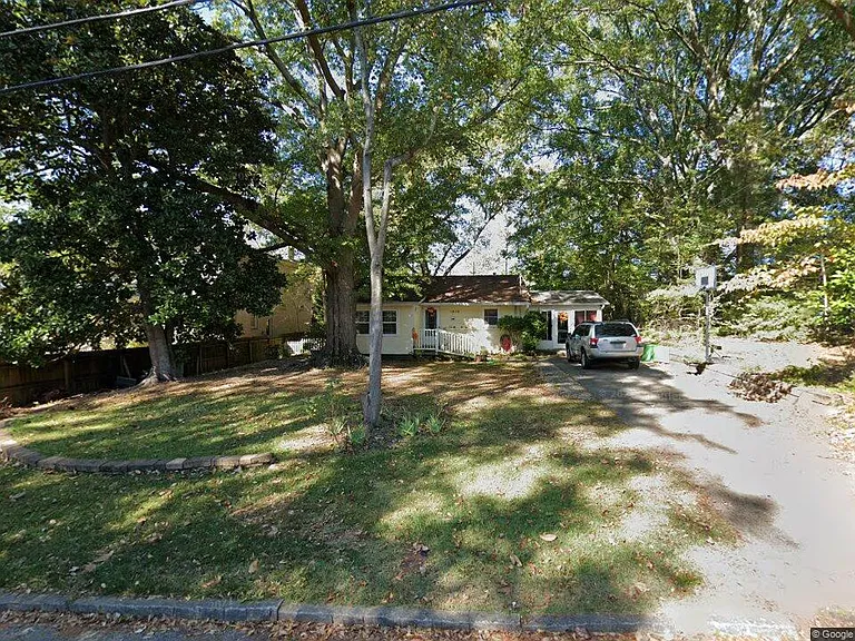 1378 Noel Dr — Photo 9